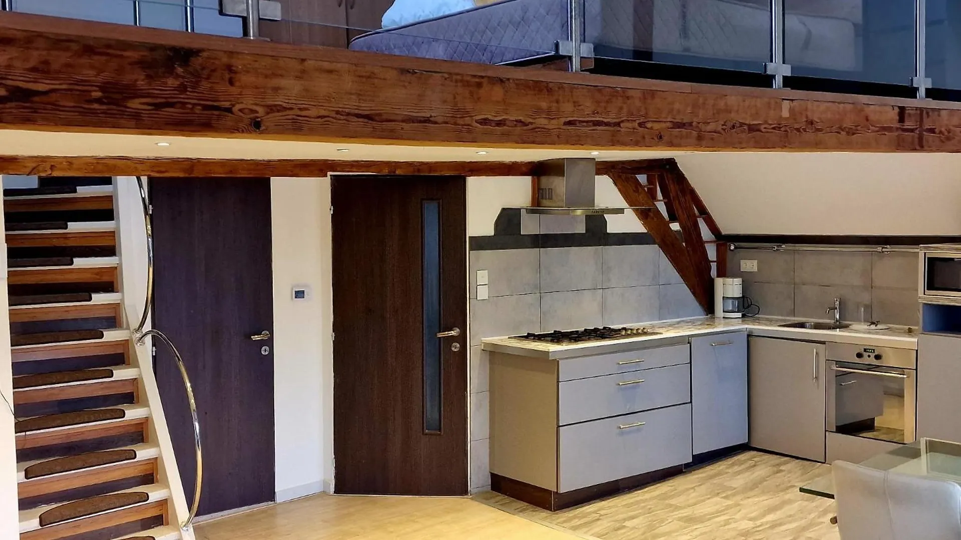 Apartment Urban Oasis - Luxe Cozy City Centre Big Appartement Schiedam